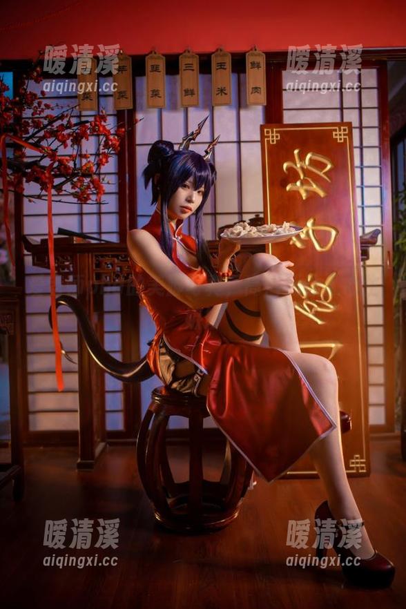 爱老师phd的美脚写真，高清到让人心生嫉妒