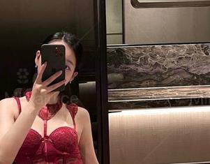 微密圈 - 牛奶里的果汁卷着黑色小睡裙合集，该下载得下载，别后悔！