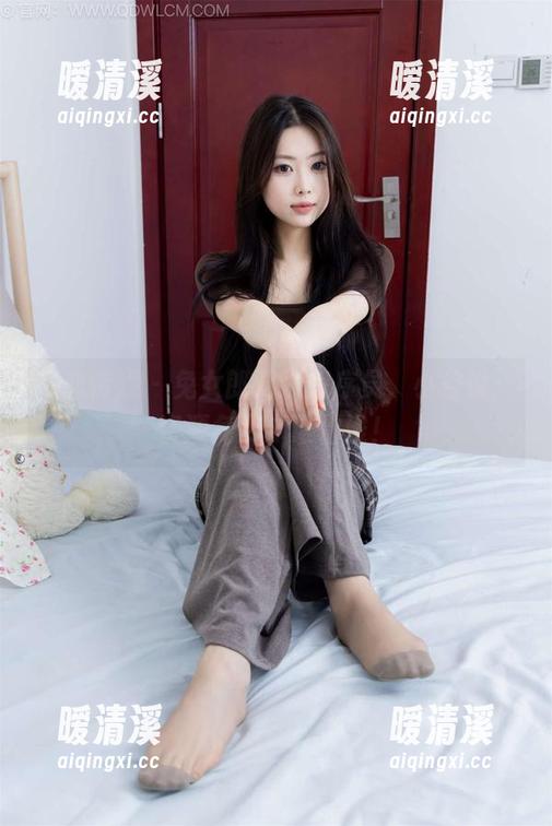物恋传媒 - 兔女郎对决程序员，小谷说：资源免费，谁怕谁！