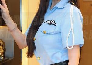 秀人网 - 伊丽莎有点白的最新图册，丝袜搭配的不止是衣服，还有一丝大胆的态度。