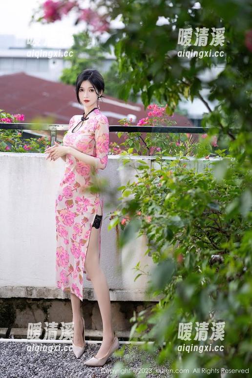 秀人网 - 妲己Toxic的免费写真：不止可爱，更多是无意识的诱惑