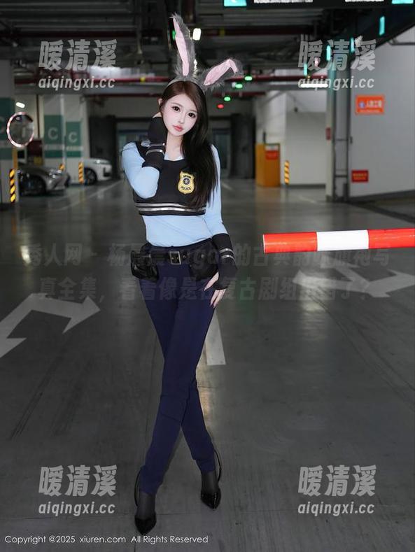 秀人网 - 杨晨晨sugar的古典韵味旗袍写真全集，看着像是在复古剧组出错了？