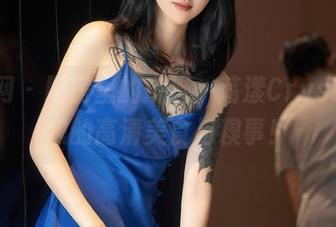 秀人网 - 厨房里的奇迹：荡漾Crystal厨娘的高清美食与糗事！
