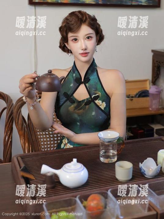 秀人网 - 图片聚焦，葛征的美脚让人想说“哇塞”，这也太吸睛了吧！