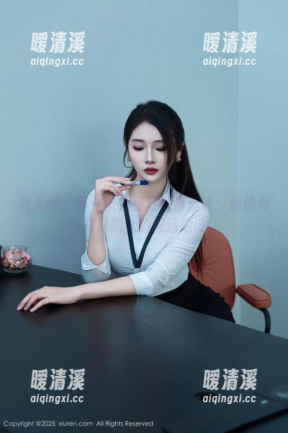 秀人网 - 每一张免费写真都想说：软情和白裙是如此的天造地设。