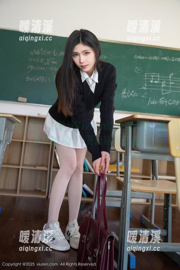秀人网 - 金幼汐Vivian的厨娘风味，原图偷偷发货，更新随时在线！