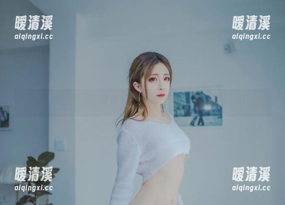 原图展示，翎柒菜菜的女王气场被捕捉到啦