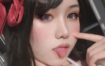 芊川一笑MNK全套下载，谁说女神不能有点俏皮呢？