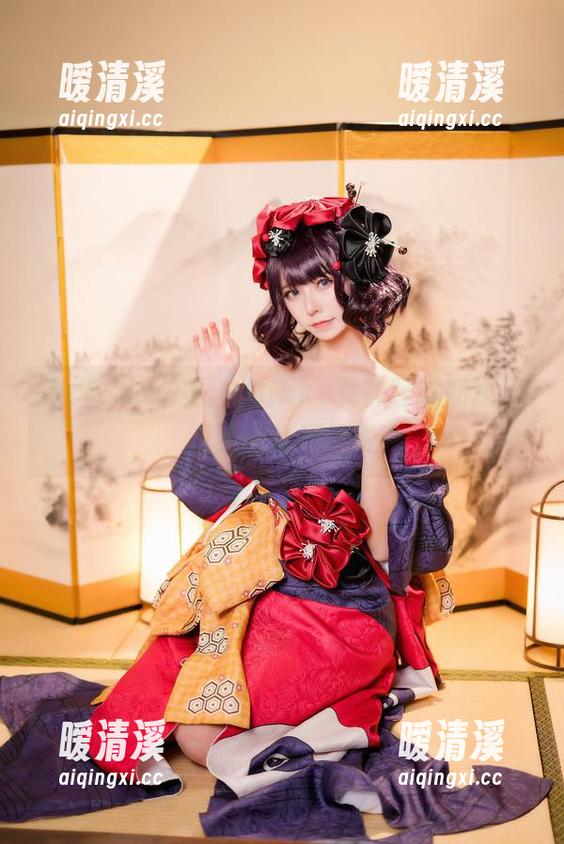 菌烨tako美图，Nikke女神阿妮斯现身，谁还敢说不够赞？