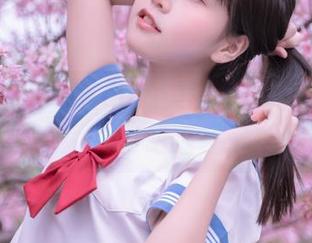 别眨眼，萌芽儿o0的美图里，夏天尾巴在打瞌睡