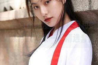 蜜桃社 - 补习班还没上，初月和她的瑜伽继续给我上课——精选套图