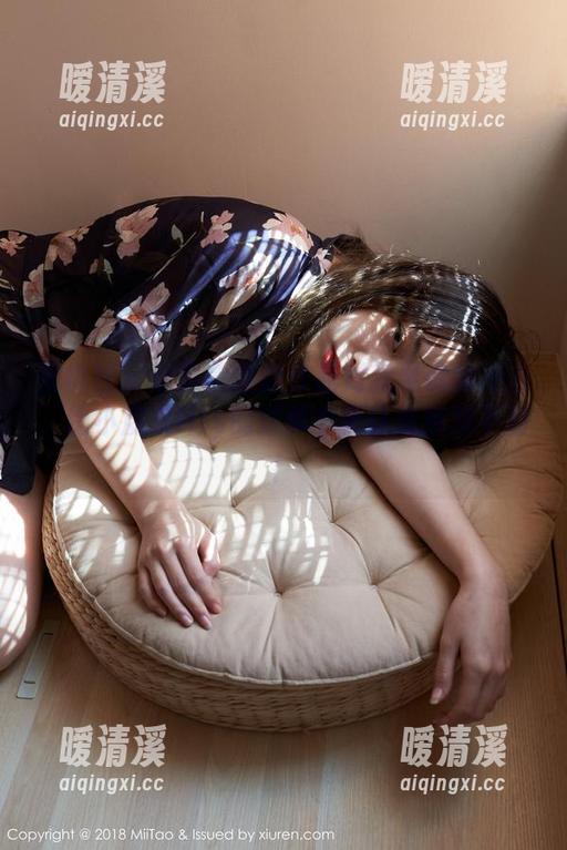 蜜桃社 - 这组美图的作品对我灵魂的冲击，比小魔女lily的连体衣更让我意想不到！