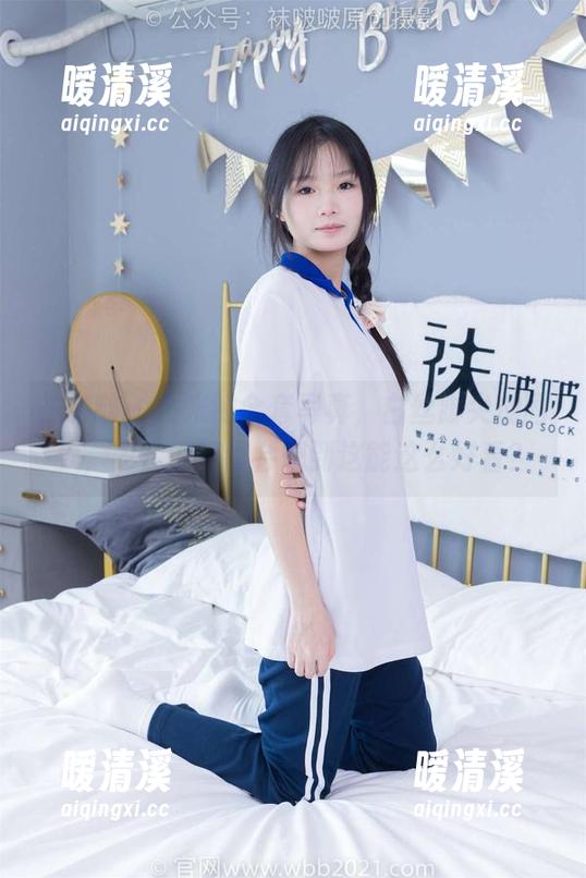 袜啵啵 - 糯米的全套写真，白丝脚尖加固款，老实说，谁会想到这能这么好看？