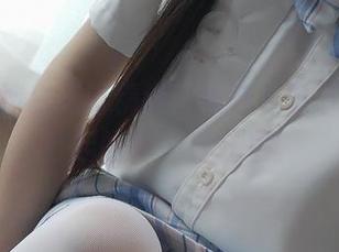西尔酱纯白花嫁精选：纯洁表象下，悄悄升起的另一种气息。