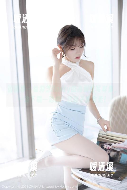 语画界 - 徐莉芝Booty的高跟鞋写真集，一边下载一边想：这鞋子真会走！