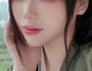 阿九从不咕咕带来的私拍：甘雨，像是一杯不小心冰了的柠檬水