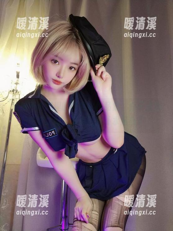 雯妹不讲道理的死库水作品集，介于清新和暧昧之间，差点让我补水起来了。