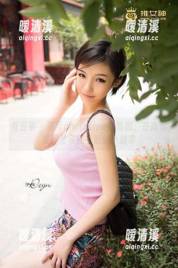 青豆客 - 黄可christine的瑜伽：在高清美图里寻找平衡的小确幸
